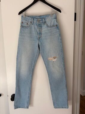 Levis 501s size 25